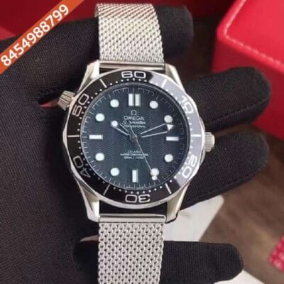 Omega Seamaster Co-Axial 007 Black Dial Swiss  Automatic Watch
