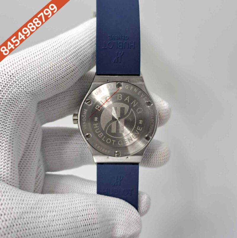 Hublot Classic Fusion Diamond Blue Dial Blue Rubber Strap Swiss Watch - Image 4